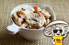Tuna and Chickpea Salad with FunGuy Mushrooms